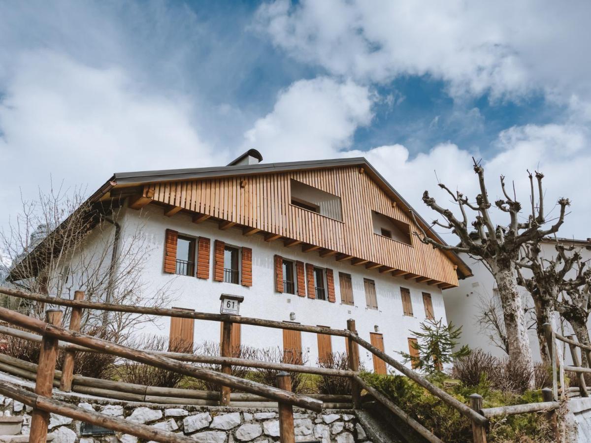 Casa Ladinia Lägenhet San Vito di Cadore Exteriör bild